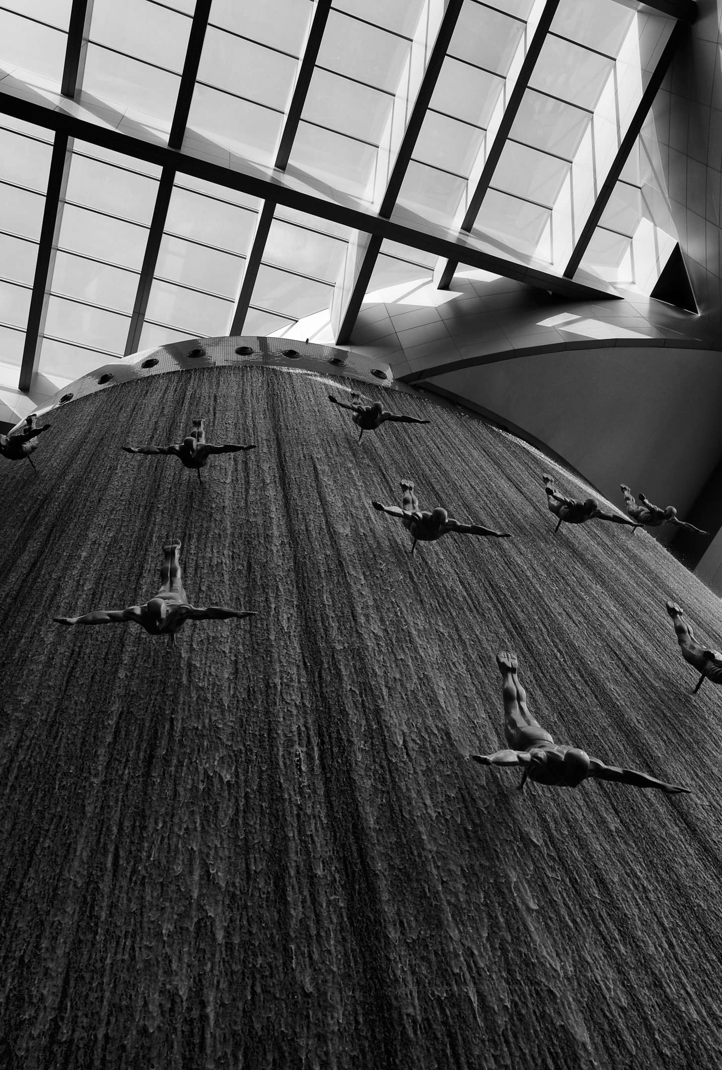 Dubai Mall Diving Fountain Looking Up