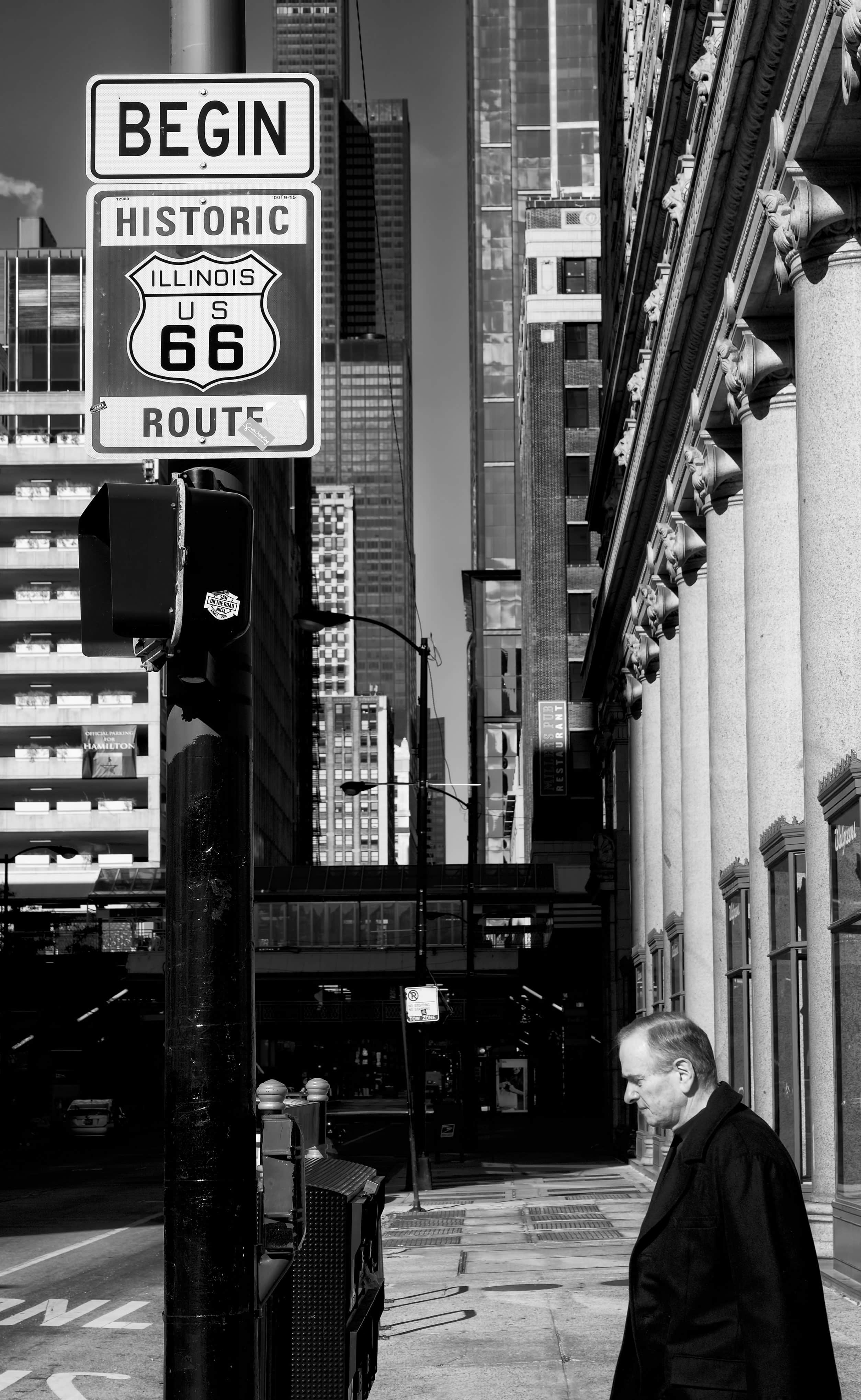 Begin Historic Route 66 Chicago