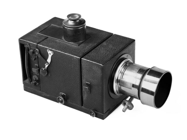 Early Cameras, a Timeline